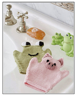 Frog and pig baby bath mitt knitting pattern in King Cole Cottonsoft DK, free pattern on the blog jane burns