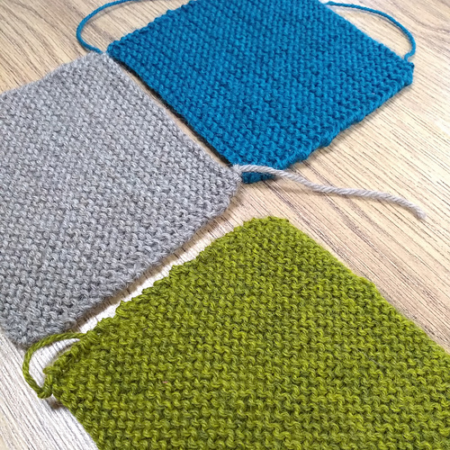Simple Garter Stitch Square photo 6