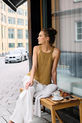 Golden Girl - sleeveless top