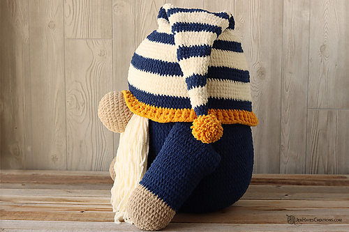 Large Sleepy Time Gnome with Moon & Star Pillows photo 6