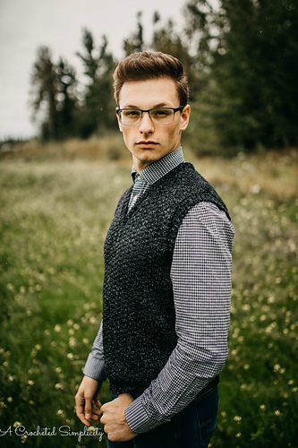 Summit Men's Sweater Vest photo 4