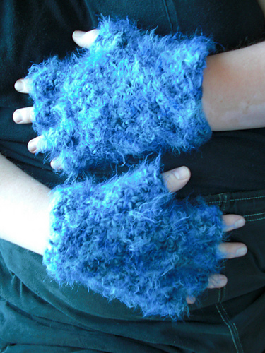 Oscar's Fingerless Gloves photo 2