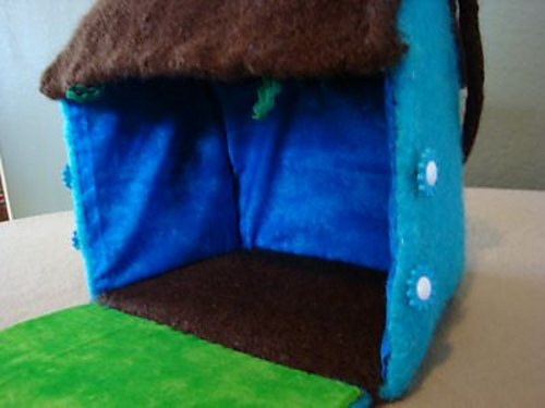 Felted Dollhouse photo 2