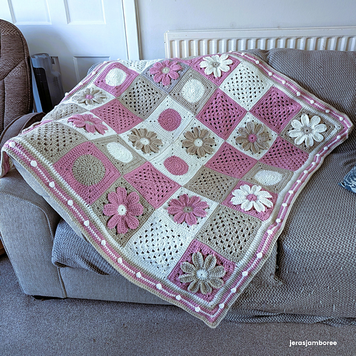 Blossom Cottage Blanket