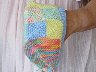 Eack square (and the ribbing) done with a separate strand of yarn.