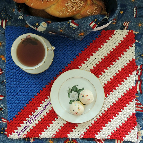 Crochet Patriotic Placemat photo 3