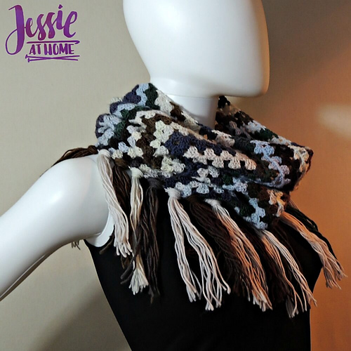 Granny's Wave Cowl photo 5