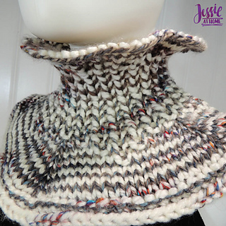 Claire S Cowl Pattern By Jessie Rayot