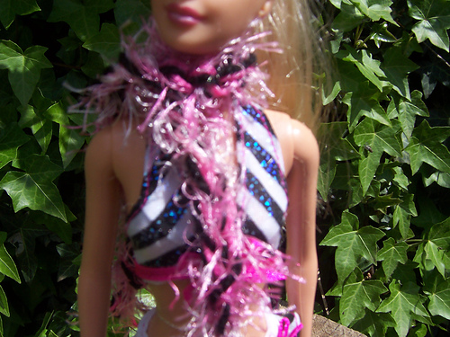EASY crochet Hot pink & Black barbie scarf photo 2