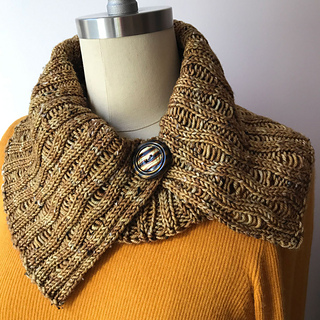 DK Combined Cowl, with the flat portion as an open collar over the ITR Cowl. Vintage Button.
