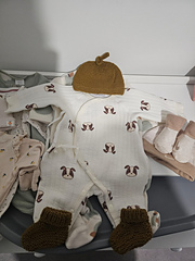 Outfit for Bubbles she will be wearing in hospitaal.