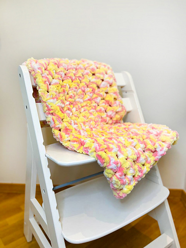 Simplest Chunky Baby Blanket photo 3
