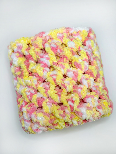 Simplest Chunky Baby Blanket photo 4
