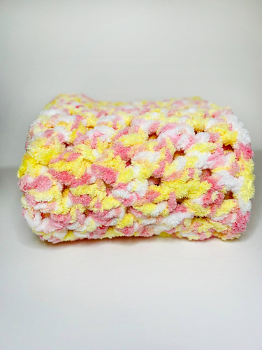 Simplest Chunky Baby Blanket photo 6