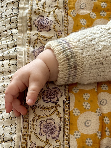 Ravelry: Baby Cloud Cardigan pattern by Fabienne Gassmann