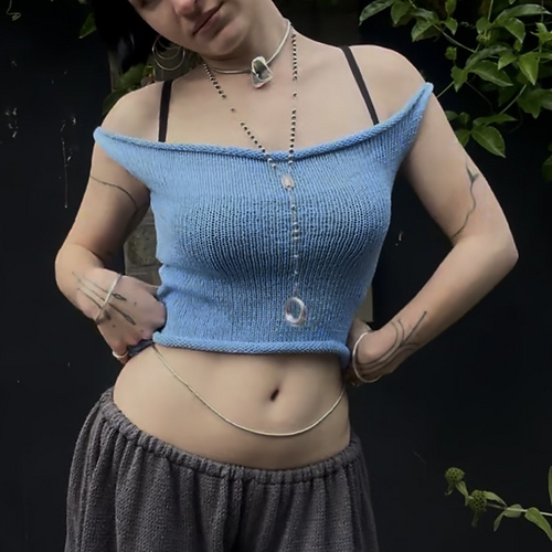 Batesia Off the Shoulder Crop Top