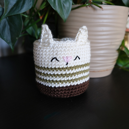 Cute Cat Planter