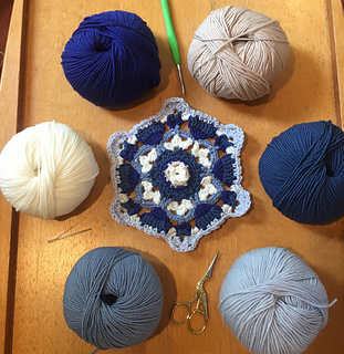 Test motif to round 12
Colors (clockwise): Snow, Ink Blue, Fawn, Tempest Blue, Sky Blue, Seaside