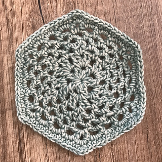 Week 3 Tabby's Star in color 828 Larimar