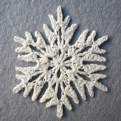 Ravelry: Tanager Snowflake pattern by Jessica Wifall