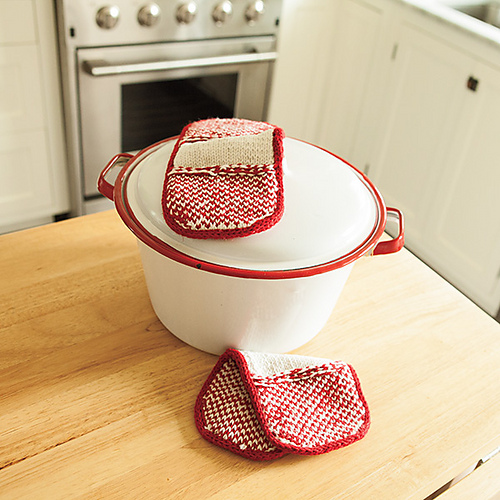Ravelry Pot Grabbers pattern by Kerin DimelerLaurence