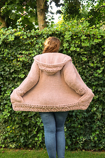 Ravelry: Anastasia Hoodie pattern by 