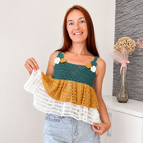 Ravelry: Meadow Ruffle Top pattern by Karmen Režek