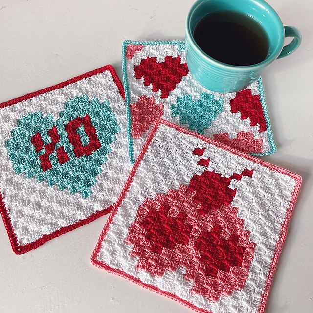 Ravelry Valentine's Day C2C Mug Rugs pattern by Kate Jenks