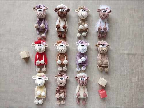 Ravelry: Little Sheep keyring, brooch or small toy pattern by LittleOwlsHut
