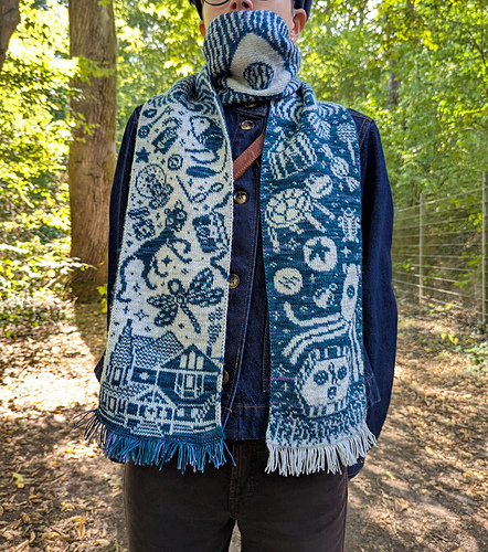 Ravelry: The door to another world scarf pattern by Katharina Kuntz