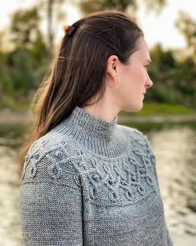 1-Bobble-Loop-Pullover-