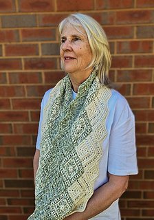 Ravelry: Diamond cowl pattern by Kaye Adolphson