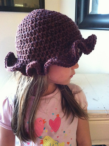Ravelry: Easy Ruffle Hat pattern by Kayla Anderson
