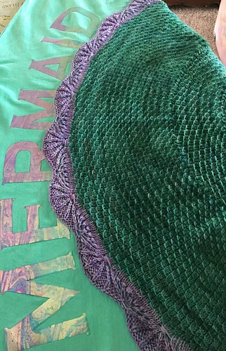 Ariel shawl knitting pattern inspired by Disney’s The Little Mermaid