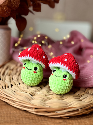 Mushroom sopp amigurumi - Jelena Ohtina
