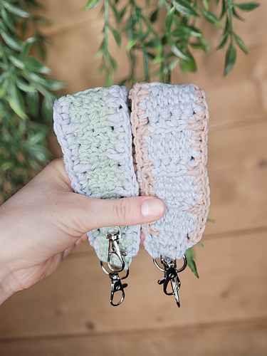 Meadow Keychain Beginner Friendly