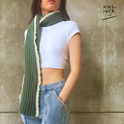 Quick & Easy Basic Crochet Scarf photo 3