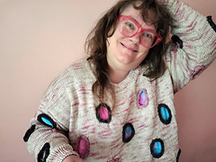 not blocked, but I was in a selfie mood and I super love this sweater!