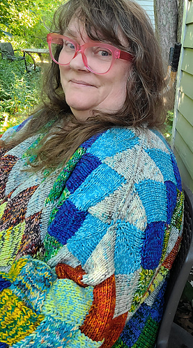visible shoulder seam (3NBO on RS)