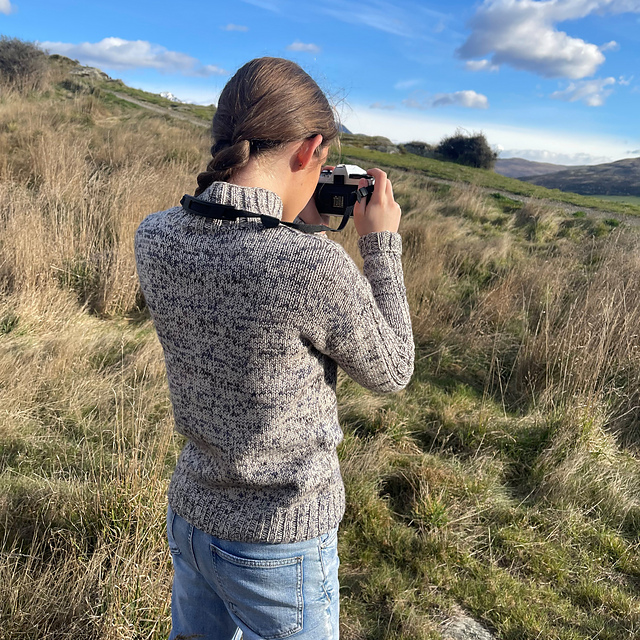 Finding Clyde Pullover