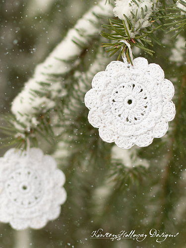 Victorian Blush Snøfnuggs Vintage Ornament/GaveTag - Kirsten Holloway