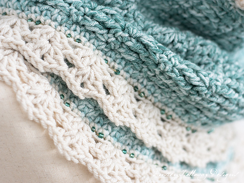 Cottage By The Sea Lacy Edging photo 2