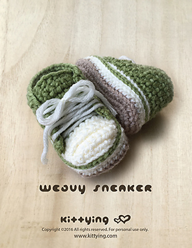 Ravelry: Weavy Baby Sneakers Booties pattern by Kittying Ying