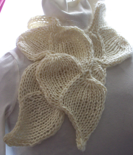 Ravelry: WinterBud pattern by Grace Mcewen