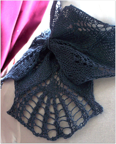 Ravelry: Bloomin pattern by Grace Mcewen