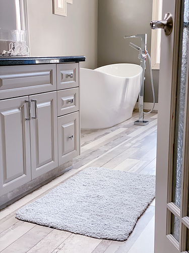 Suds and Bubbles Bathmat photo 4