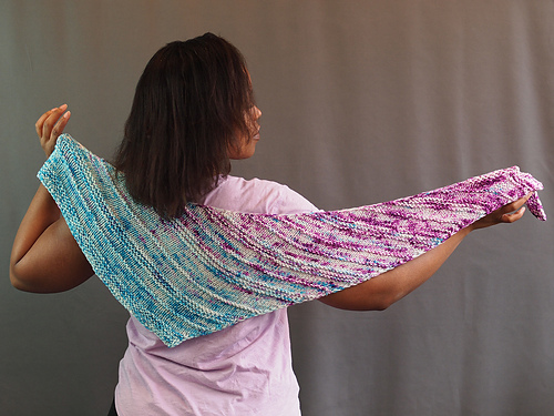 Quaker Yarn Stretcher Boomerang - byKnitcircus