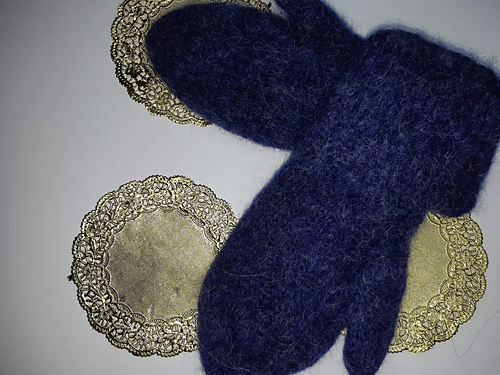 Tovede restegarnsvotter - Malin Karlsen