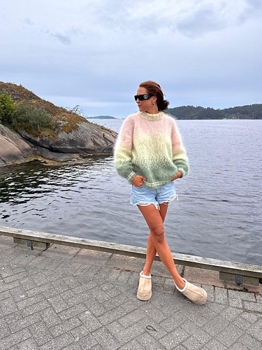 Sorbet Sunrise Genser - Line Langmo x Karolina Anna Kamola