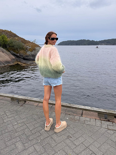 Sorbet Sunrise Genser - Line Langmo x Karolina Anna Kamola